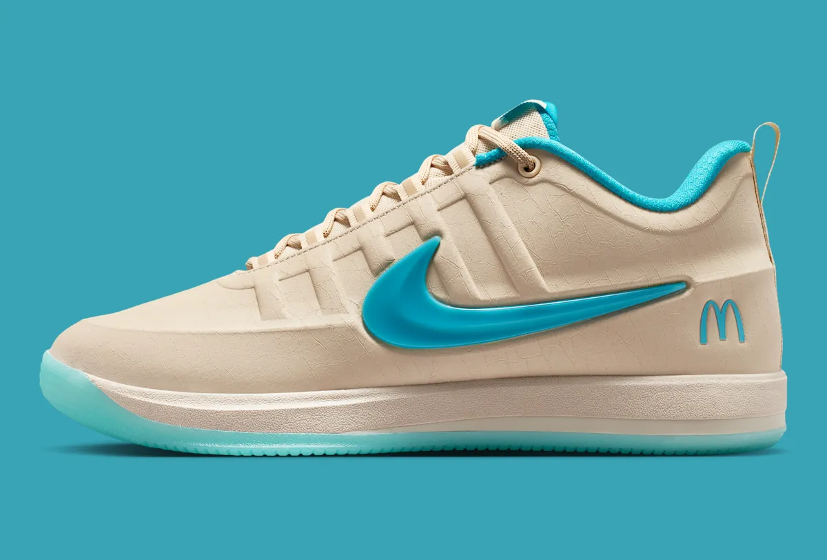 Vista del par McDonald's x Nike Book 2 Sedona